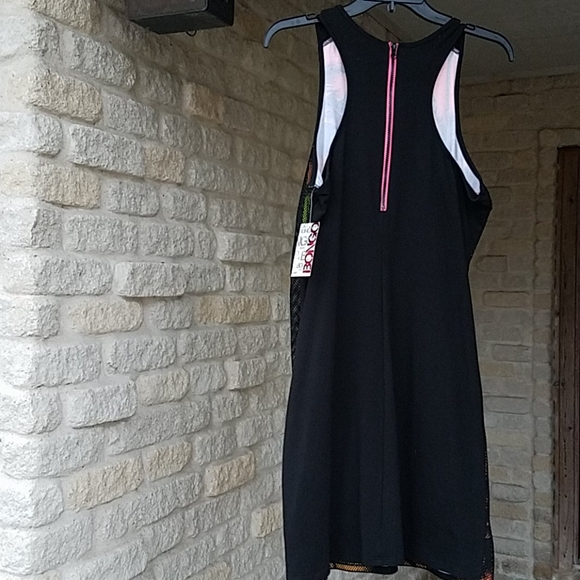 NWT -Swimsuit Coverup - Picture 3 of 6